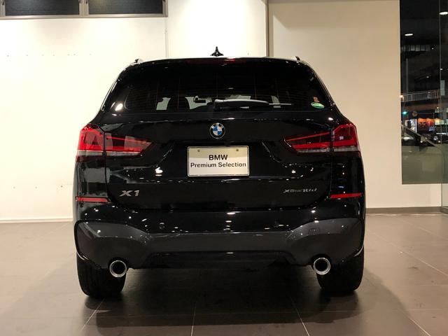 xDrive 18d Mスポーツ ブラックレザー シートヒーター オートトランク 電動シート コンフォートアクセス ブラックグリル リヤフィルム パドルシフト タッチパネルナビゲーションシステム タイプC端子 ドライブレコーダー前後(3枚目)