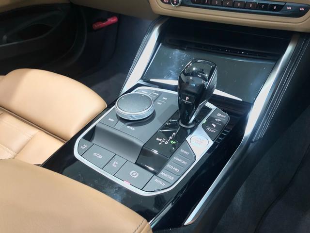 M440i xDriveカブリオレ ブラウンレザー アクティブクルーズコントロール ヘッドアップディスプレーハーマンカードンオーディオシステム レーザーライト シートヒーター ネックヒーター スポーツブレーキ ETC2.0(12枚目)