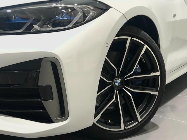 M440i xDriveカブリオレ ブラウンレザー アクティブクルーズコントロール ヘッドアップディスプレーハーマンカードンオーディオシステム レーザーライト シートヒーター ネックヒーター スポーツブレーキ ETC2.0(22枚目)