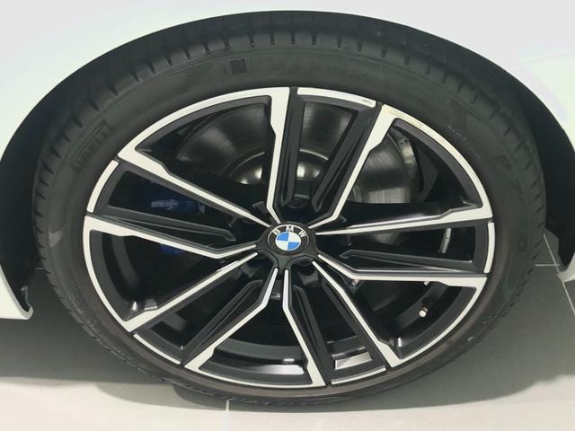M440i xDriveカブリオレ ブラウンレザー アクティブクルーズコントロール ヘッドアップディスプレーハーマンカードンオーディオシステム レーザーライト シートヒーター ネックヒーター スポーツブレーキ ETC2.0(23枚目)