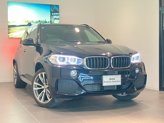 Ｘ５ ｘＤｒｉｖｅ　３５ｄ　Ｍスポーツ　認定中古車　ＢＭＷ　アロイホイール　Ｍ　ダブルスポーク　アダプティブ　Ｍ　サスペンション　コンフォート　アクセス　システム　ドア　ソフト　クローズ　オートマチック　電動パノラマルーフ　禁煙車（4枚目）