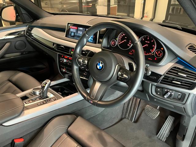 Ｘ５ ｘＤｒｉｖｅ　３５ｄ　Ｍスポーツ　認定中古車　ＢＭＷ　アロイホイール　Ｍ　ダブルスポーク　アダプティブ　Ｍ　サスペンション　コンフォート　アクセス　システム　ドア　ソフト　クローズ　オートマチック　電動パノラマルーフ　禁煙車（26枚目）