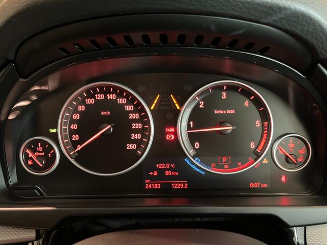 Ｘ５ ｘＤｒｉｖｅ　３５ｄ　Ｍスポーツ　認定中古車　ＢＭＷ　アロイホイール　Ｍ　ダブルスポーク　アダプティブ　Ｍ　サスペンション　コンフォート　アクセス　システム　ドア　ソフト　クローズ　オートマチック　電動パノラマルーフ　禁煙車（37枚目）