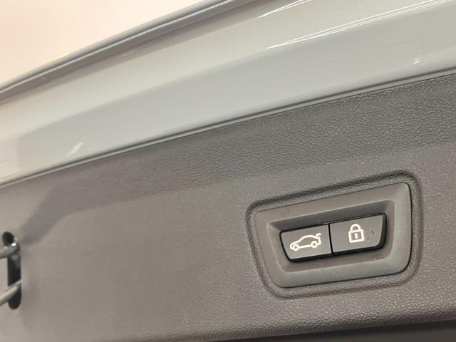 ４シリーズ Ｍ４４０ｉ　ｘＤｒｉｖｅグランクーペ　認定中古車　Ｍ　スポーツ　ブレーキ　　Ｍ　スポーツディファレンシャル　アダプティブ　Ｍ　サスペンション　コンフォートアクセス　電動サンルーフ　シート　ヒーター　運転席／助手席（18枚目）