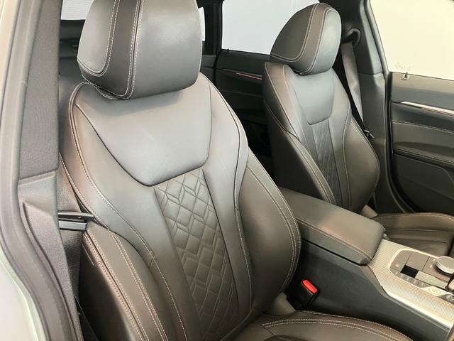 ４シリーズ Ｍ４４０ｉ　ｘＤｒｉｖｅグランクーペ　認定中古車　Ｍ　スポーツ　ブレーキ　　Ｍ　スポーツディファレンシャル　アダプティブ　Ｍ　サスペンション　コンフォートアクセス　電動サンルーフ　シート　ヒーター　運転席／助手席（24枚目）