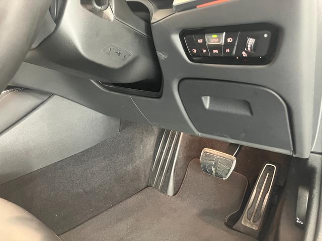 ４シリーズ Ｍ４４０ｉ　ｘＤｒｉｖｅグランクーペ　認定中古車　Ｍ　スポーツ　ブレーキ　　Ｍ　スポーツディファレンシャル　アダプティブ　Ｍ　サスペンション　コンフォートアクセス　電動サンルーフ　シート　ヒーター　運転席／助手席（38枚目）
