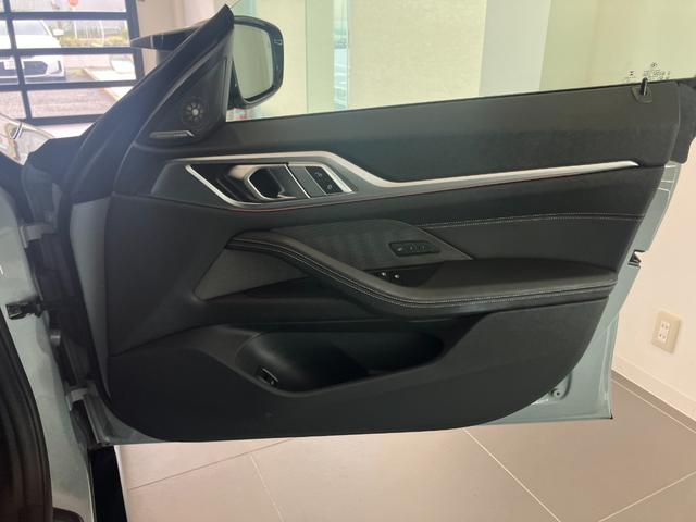 ４シリーズ Ｍ４４０ｉ　ｘＤｒｉｖｅグランクーペ　認定中古車　Ｍ　スポーツ　ブレーキ　　Ｍ　スポーツディファレンシャル　アダプティブ　Ｍ　サスペンション　コンフォートアクセス　電動サンルーフ　シート　ヒーター　運転席／助手席（40枚目）