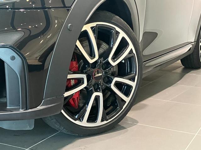 ＭＩＮＩ ＪＣＷ　プレミアムプラスパッケージ　ＪＣＷトリム　認定中古車　ステアリング　ホイール　ナッパ　レザー　格納機能付きドアミラー　コンフォートアクセス　　Ｒ　ビューカメラ　Ｆ　アーム　レスト　　アダプティブ　クルーズ　コントロール（19枚目）