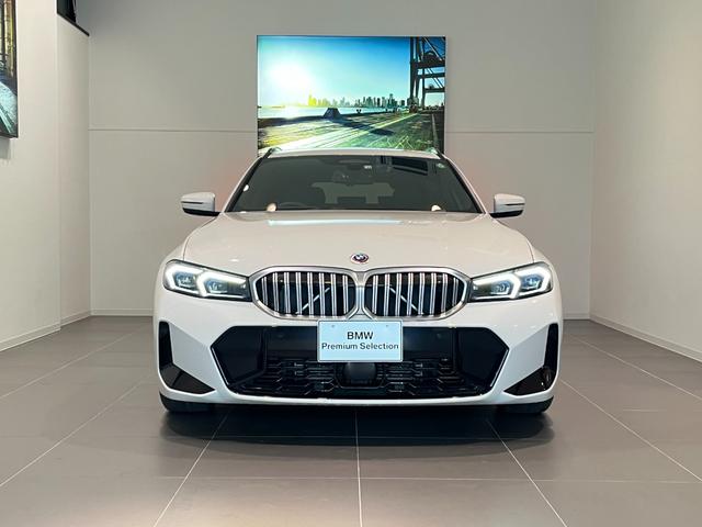 ３シリーズ ３１８ｉツーリング　Ｍスポーツ　認定中古車　ＢＭＷライトアロイホイール　ダブルスポーク　ＡＴ　パドル　スイッチ付き　バリアブル　スポーツ　ステアリング　Ｍ　スポーツ　パッケージ（2枚目）