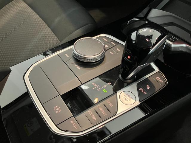 1シリーズ 118d プレイ 認定中古車 BMW アロイ ホイール マルチ スポーク スタイリング オートマチック トランク リッド ロック  コンフォート アクセス システム  ETC内蔵型ルーム ミラー Aクルーズコントロール(9枚目)