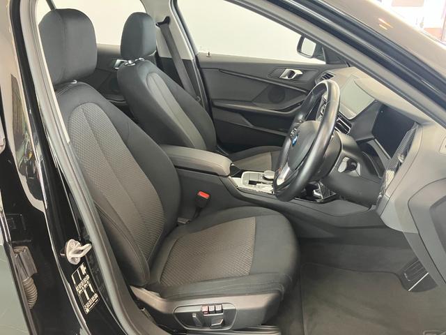 1シリーズ 118d プレイ 認定中古車 BMW アロイ ホイール マルチ スポーク スタイリング オートマチック トランク リッド ロック  コンフォート アクセス システム  ETC内蔵型ルーム ミラー Aクルーズコントロール(12枚目)