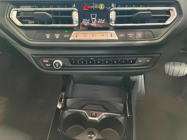 1シリーズ 118d プレイ 認定中古車 BMW アロイ ホイール マルチ スポーク スタイリング オートマチック トランク リッド ロック  コンフォート アクセス システム  ETC内蔵型ルーム ミラー Aクルーズコントロール(33枚目)