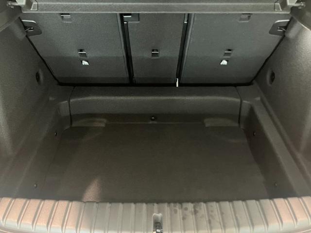 1シリーズ 118d プレイ 認定中古車 MW アロイ ホイール マルチ スポーク スタイリング オートマチック トランク リッド ロック コンフォート アクセス システム ETC内蔵型ルーム ミラー 電動シート調節 メモリー付(17枚目)