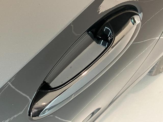 Ｚ４ ｓＤｒｉｖｅ２０ｉ　Ｍスポーツ　認定中古車　コンフォート　アクセス　システム　Ｍ　スポーツ　パッケージ　ウィンド　スクリーン　電動シート調節　メモリー付　ランバー　サポート　運転席／助手席　Ａクルーズコントロール＋Ｓｔｏｐ＆Ｇｏ機能（17枚目）