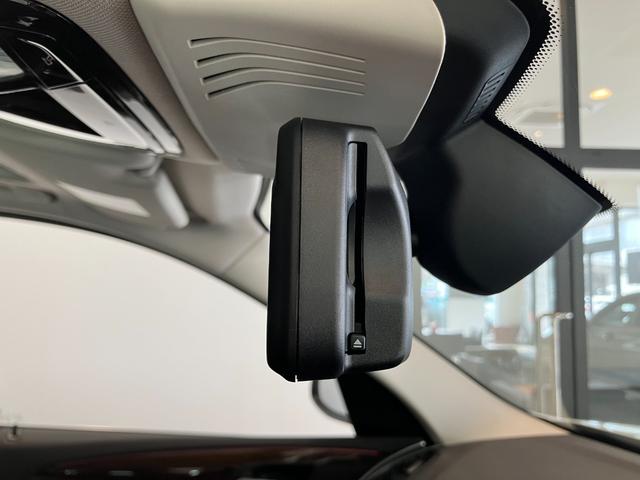X3 xDrive 20d 認定中古車 パフォーマンス コントロール バリアブル スポーツ ステアリング コンフォート アクセス システム アコースティック コンフォート ガラス 電動パノラマルーフ(10枚目)