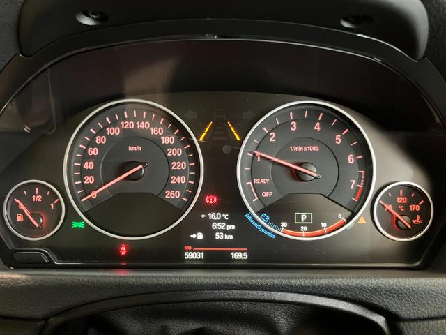 3シリーズ 320i スポーツ 認定中古車 コンフォート アクセス システム 自動防眩ルームミラー 電動シート調節 メモリー付 R パーク ディスタンス コントロール(PDC) R パーク ディスタンス コントロール(PDC)(33枚目)