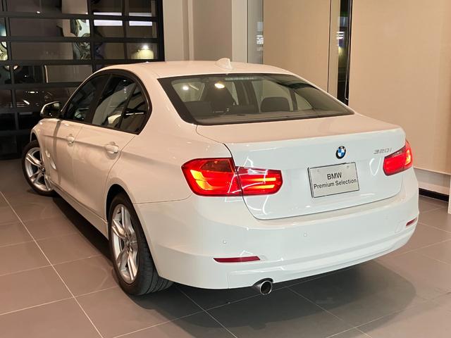 3シリーズ 320i スポーツ 認定中古車 コンフォート アクセス システム 自動防眩ルームミラー 電動シート調節 メモリー付 R パーク ディスタンス コントロール(PDC) R パーク ディスタンス コントロール(PDC)(42枚目)