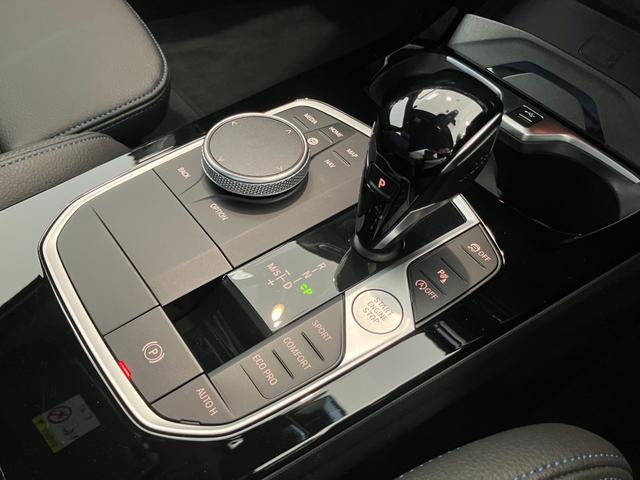 １シリーズ １１８ｄ　Ｍスポーツ　認定中古車　オートマチック　トランク　リッド　ロック　　コンフォートアクセス　Ｍ　スポーツ　パッケージ　　ＥＴＣ内蔵型ルーム　ミラー　電動シート調節　メモリー付（9枚目）