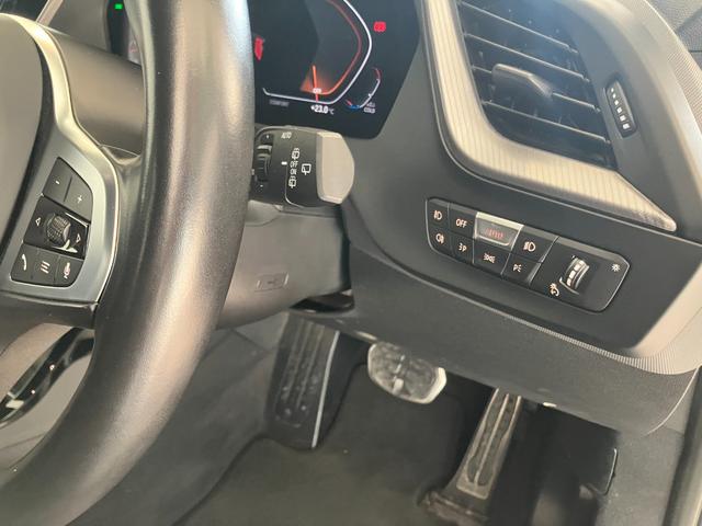 １シリーズ １１８ｄ　Ｍスポーツ　認定中古車　オートマチック　トランク　リッド　ロック　　コンフォートアクセス　Ｍ　スポーツ　パッケージ　　ＥＴＣ内蔵型ルーム　ミラー　電動シート調節　メモリー付（36枚目）
