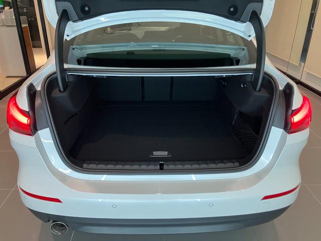 ２シリーズ ２１８ｉグランクーペ　プレイ　認定中古車　ＢＭＷ　アロイ　ホイール　マルチ　スポーク　スタイリング　格納機能付きドアミラー　コンフォート　アクセス　システム　ＥＴＣ内蔵型ルーム　ミラー　Ａクルーズコントロール＋Ｓｔｏｐ＆Ｇｏ機能（16枚目）