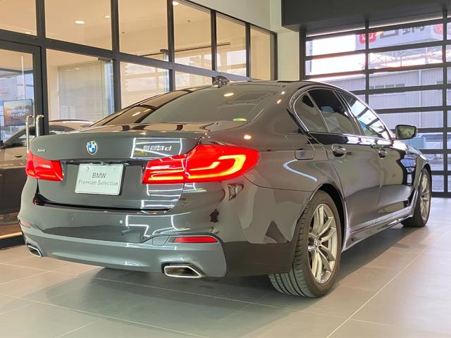 ５シリーズ ５２３ｄ　ｘＤｒｉｖｅ　Ｍスピリット　認定中古車　ＢＭＷアロイ　ホイール　ダブルスポーク　コンフォートアクセス　　Ｍ　スポーツ　パッケージ　　Ｄｒｉｖｉｎｇ　Ａｓｓｉｓｔａｎｔ　Ｐｌｕｓ（6枚目）