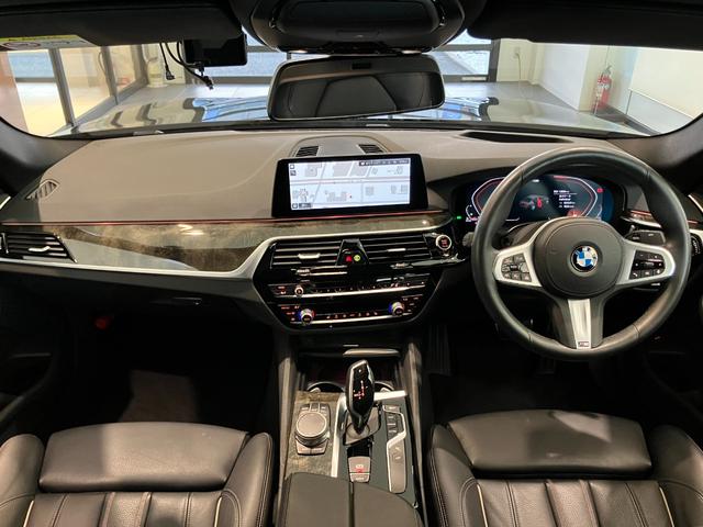 ５シリーズ ５２３ｄ　ｘＤｒｉｖｅ　Ｍスピリット　認定中古車　ＢＭＷアロイ　ホイール　ダブルスポーク　コンフォートアクセス　　Ｍ　スポーツ　パッケージ　　Ｄｒｉｖｉｎｇ　Ａｓｓｉｓｔａｎｔ　Ｐｌｕｓ（13枚目）