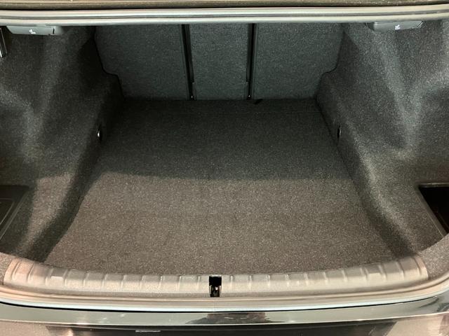 ５シリーズ ５２３ｄ　ｘＤｒｉｖｅ　Ｍスピリット　認定中古車　ＢＭＷアロイ　ホイール　ダブルスポーク　コンフォートアクセス　　Ｍ　スポーツ　パッケージ　　Ｄｒｉｖｉｎｇ　Ａｓｓｉｓｔａｎｔ　Ｐｌｕｓ（17枚目）