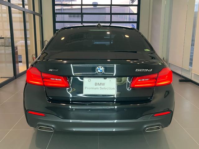 ５シリーズ ５２３ｄ　ｘＤｒｉｖｅ　Ｍスピリット　認定中古車　ＢＭＷアロイ　ホイール　ダブルスポーク　コンフォートアクセス　　Ｍ　スポーツ　パッケージ　　Ｄｒｉｖｉｎｇ　Ａｓｓｉｓｔａｎｔ　Ｐｌｕｓ（43枚目）