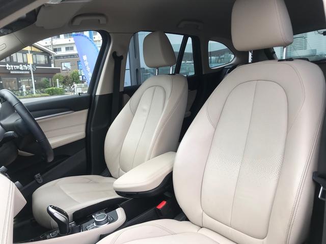 Ｘ１ ｘＤｒｉｖｅ　１８ｄ　ｘライン　認定中古保証【２年間】ワンオーナー、禁煙車、革シート、ＬＥＤヘッドランプ、クリアランスソナー、バックカメラ、ミュージックプレイヤー接続可（3枚目）