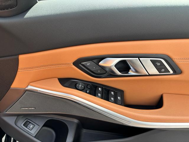 ３シリーズ ３２０ｄ　ｘＤｒｉｖｅ　ＭスポＥＤジョイ＋ハイライＰ　認定中古保証　フルレザー　茶革　禁煙車　Ｍパフォーマンスブレーキ（11枚目）