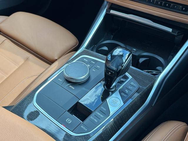 ３シリーズ ３２０ｄ　ｘＤｒｉｖｅ　ＭスポＥＤジョイ＋ハイライＰ　認定中古保証　フルレザー　茶革　禁煙車　Ｍパフォーマンスブレーキ（13枚目）