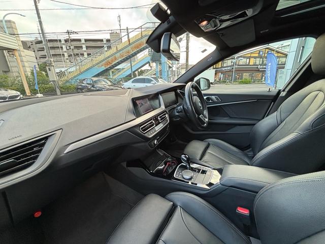 2シリーズ 218dグランクーペ Mスポーツ 認定中古車保証 サンルーフ レザーシート 純正アルミホイール ETC(2枚目)