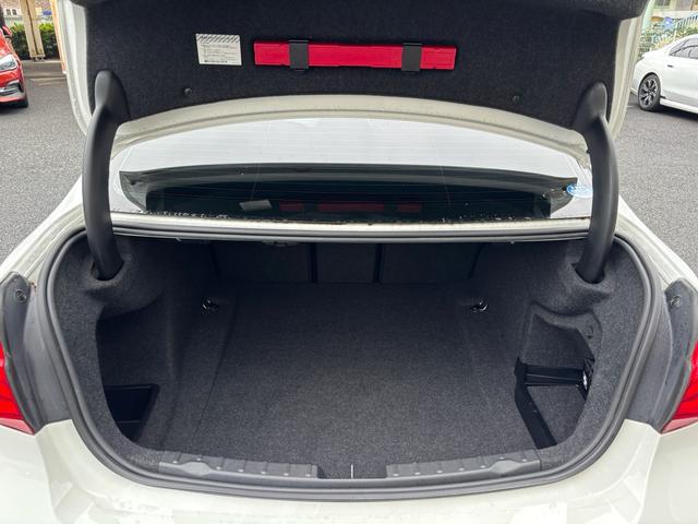 3シリーズ 320i Mスポーツ 認定中古保証(1年間) 走行距離18000Km 前後安全センサー Bluetooth接続 ドライブレコーダー(26枚目)