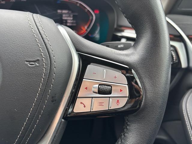 5シリーズ 523d xDrive ラグジュアリー 認定中古保証2年 フルレザーシート シートヒーター LEDヘッドライト 電動リアゲート(14枚目)