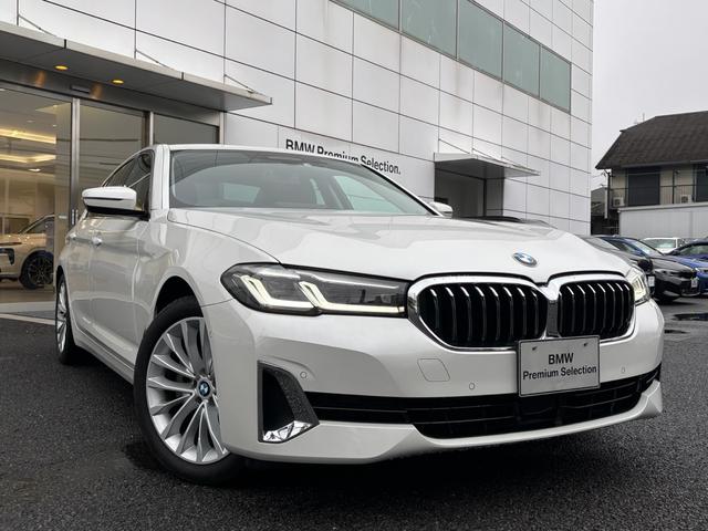 5シリーズ 523d xDrive ラグジュアリー 認定中古保証2年 フルレザーシート シートヒーター LEDヘッドライト 電動リアゲート(22枚目)