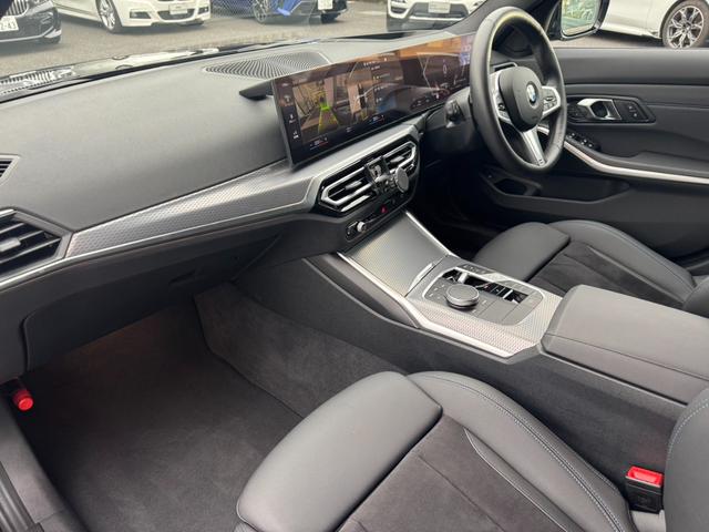 ３シリーズ ３２０ｄｘＤｒｉｖｅツーリングＭスポーツＥＤシャドー　認定中古車保証　純正ドラレコ前後（ＡＣＥ　３．０　ｐｒｏ）　専用１９インチＡＷ　コンフォートＰＫＧ　プライバシーガラス　ハーフレザー（10枚目）