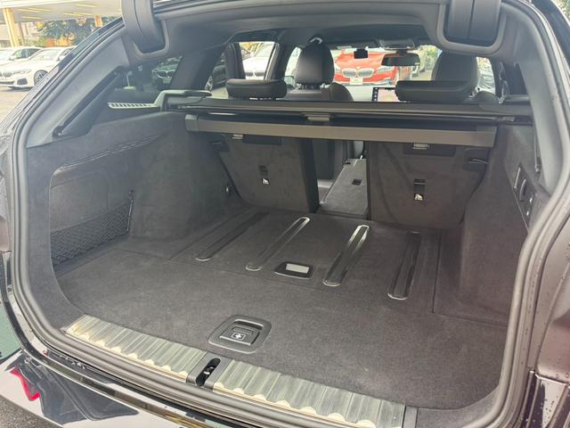 ３シリーズ ３２０ｄｘＤｒｉｖｅツーリングＭスポーツＥＤシャドー　認定中古車保証　純正ドラレコ前後（ＡＣＥ　３．０　ｐｒｏ）　専用１９インチＡＷ　コンフォートＰＫＧ　プライバシーガラス　ハーフレザー（18枚目）