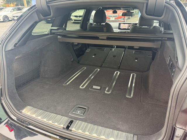 ３シリーズ ３２０ｄｘＤｒｉｖｅツーリングＭスポーツＥＤシャドー　認定中古車保証　純正ドラレコ前後（ＡＣＥ　３．０　ｐｒｏ）　専用１９インチＡＷ　コンフォートＰＫＧ　プライバシーガラス　ハーフレザー（20枚目）