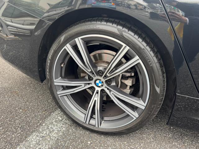 ３シリーズ ３２０ｄｘＤｒｉｖｅツーリングＭスポーツＥＤシャドー　認定中古車保証　純正ドラレコ前後（ＡＣＥ　３．０　ｐｒｏ）　専用１９インチＡＷ　コンフォートＰＫＧ　プライバシーガラス　ハーフレザー（27枚目）