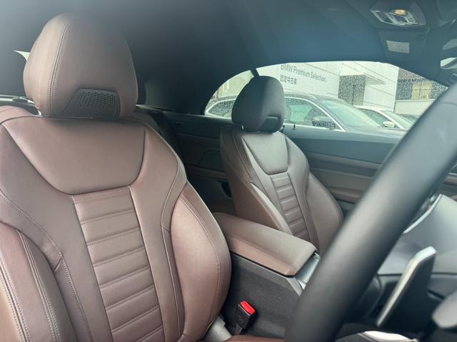 4シリーズ M440i xDriveカブリオレ デモカー 認定中古車保証 青キャリパーブレーキ 全周囲カメラ ブラウンレザー ヘッドアップディスプレイ 純正アルミホイール ETC(4枚目)