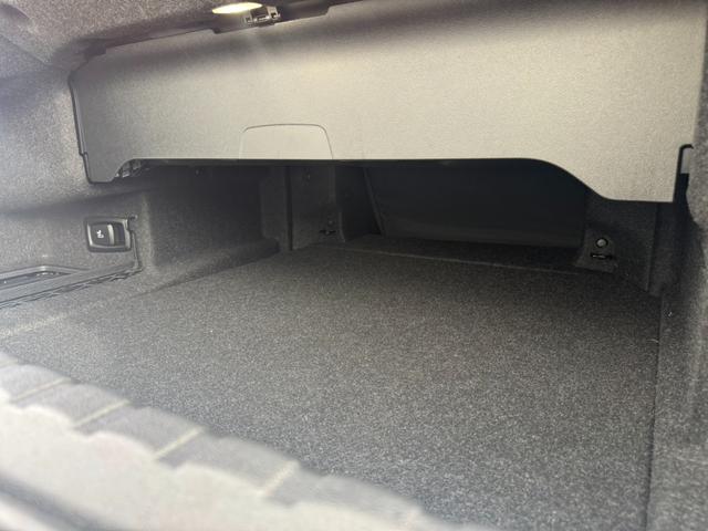 4シリーズ M440i xDriveカブリオレ デモカー 認定中古車保証 青キャリパーブレーキ 全周囲カメラ ブラウンレザー ヘッドアップディスプレイ 純正アルミホイール ETC(19枚目)