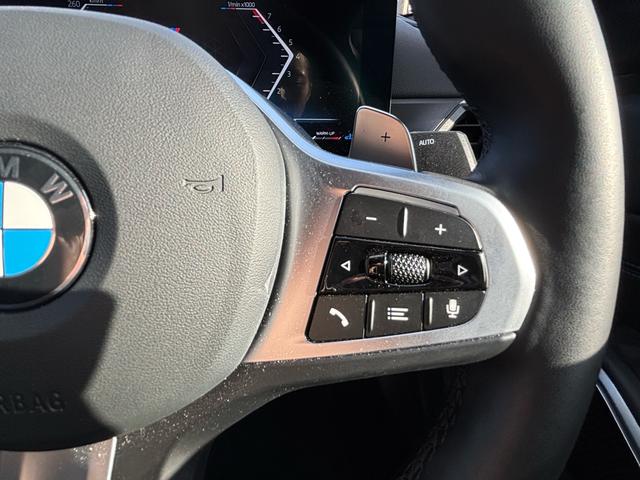 保証期間中にトラブルが発生した際は、２４時間フリーダイヤルでオペレーターが対応致します。応急処置方法のみならず、出張修理やレッカー搬送などの手配、お客様の代替交通手段やホテルの確保を行います。