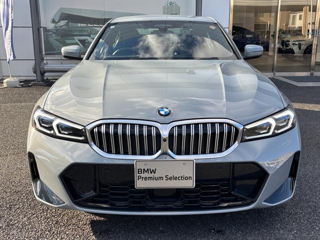 自動車保険も純正のクオリティをお届け致します。正規ディーラーのみが取り扱い可能な、ＢＭＷオーナー様専用自動車保険をご用意致しております。正規ディーラーでご購入を頂いたオーナー様のみがご加入頂けます。