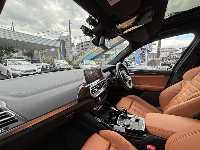 X3 M40d 認定中古車 茶革 サンルーフ ワンオーナー 禁煙車 Mレッドブレーキ(2枚目)