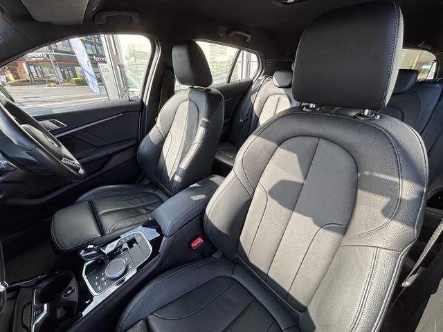 １シリーズ １１８ｉ　Ｍスポーツ　認定中古車　ワンオーナー　黒革　禁煙車（3枚目）