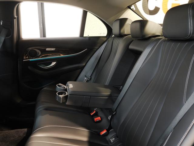 E400 4M エクスクルーシブ 1オナ 黒革 新車保証付(15枚目)