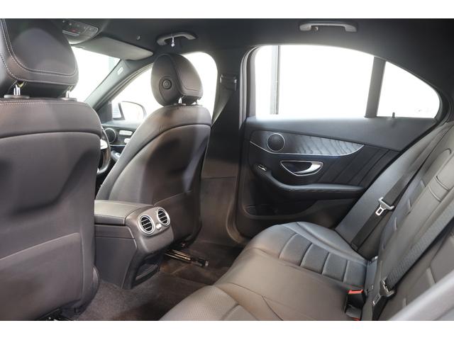 Ｃクラス Ｃ２００アバンギャルド　ＡＭＧライン　レーダーＳＰ　後期型　ＢＳＧ搭載　黒革＆シートヒーター　ナビＴＶ　スマホ連携　Ｂカメラ　ＰＴＳ　ＬＥＤ－Ｈ／Ｌ　ＡＭＧエアロ＆１８ＡＷ　ダイナミックＳ　エアサス　純正Ｆ／Ｒドラレコ　２年保証付（5枚目）