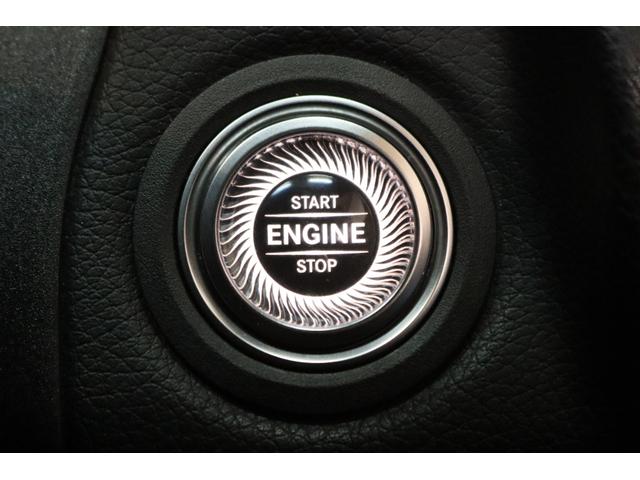 Ｃクラス Ｃ２００アバンギャルド　ＡＭＧライン　レーダーＳＰ　後期型　ＢＳＧ搭載　黒革＆シートヒーター　ナビＴＶ　スマホ連携　Ｂカメラ　ＰＴＳ　ＬＥＤ－Ｈ／Ｌ　ＡＭＧエアロ＆１８ＡＷ　ダイナミックＳ　エアサス　純正Ｆ／Ｒドラレコ　２年保証付（17枚目）