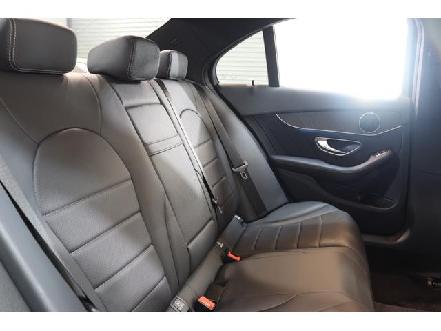 Ｃクラス Ｃ２００アバンギャルド　ＡＭＧライン　レーダーＳＰ　後期型　ＢＳＧ搭載　黒革＆シートヒーター　ナビＴＶ　スマホ連携　Ｂカメラ　ＰＴＳ　ＬＥＤ－Ｈ／Ｌ　ＡＭＧエアロ＆１８ＡＷ　ダイナミックＳ　エアサス　純正Ｆ／Ｒドラレコ　２年保証付（28枚目）