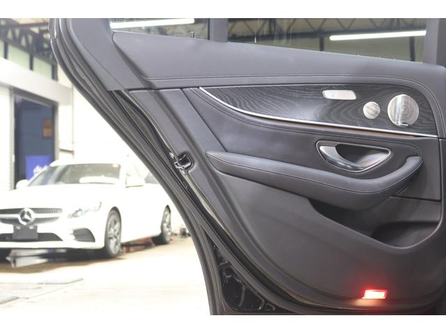 Eクラス E300 スポーツ EXC&RSP Meコネ 後期型 1オーナー 黒本革 HUD MBUX/ナビTV スマホ連携 ブルメスター 360カメラ PTS LEDライト 自動トランク AMGエアロ&19AW 9AT 2年保証付(23枚目)